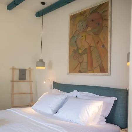 Iremia By Thamnoi Living